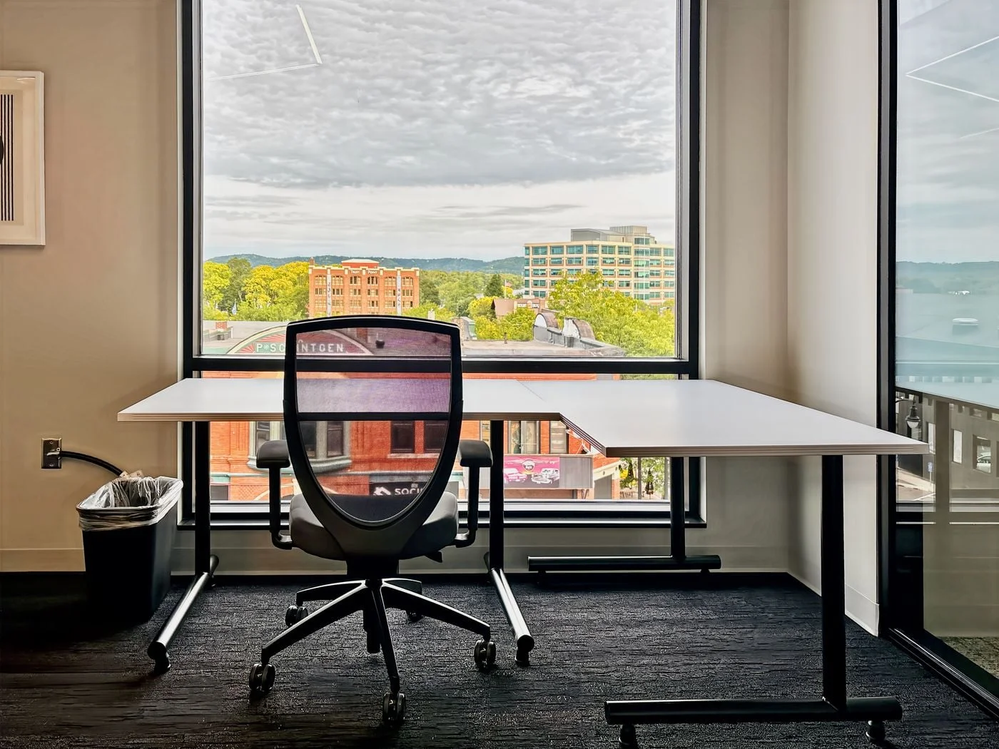 Photo 3 of 232 3rd Street North 3rd Floor, La Crosse, WI 54601