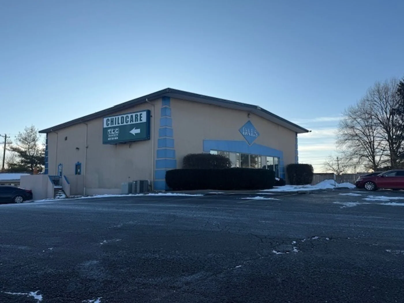 Photo 2 of 8415 U.S. 42, Florence, KY 41042