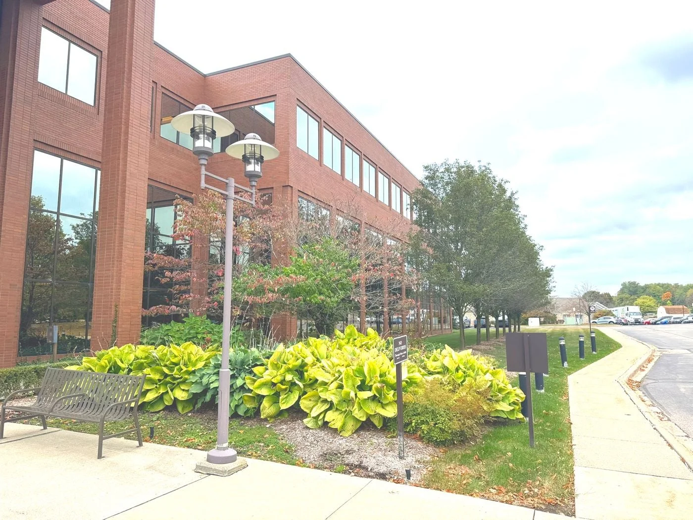 Photo 3 of 1301 West Long Lake Road, Troy, MI 48098