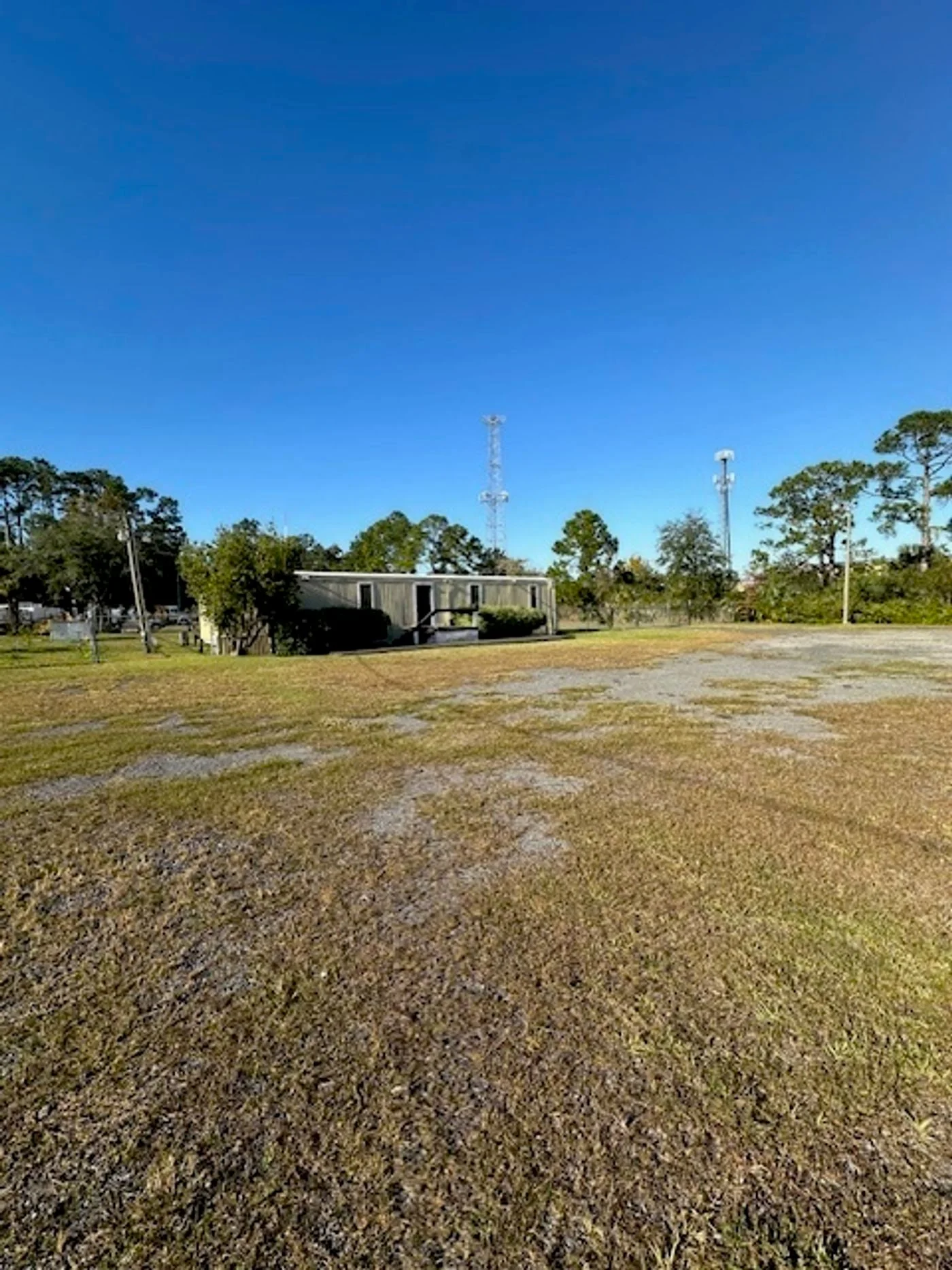 Photo 1 of 4909 Stepp Ave, Jacksonville, FL 32216