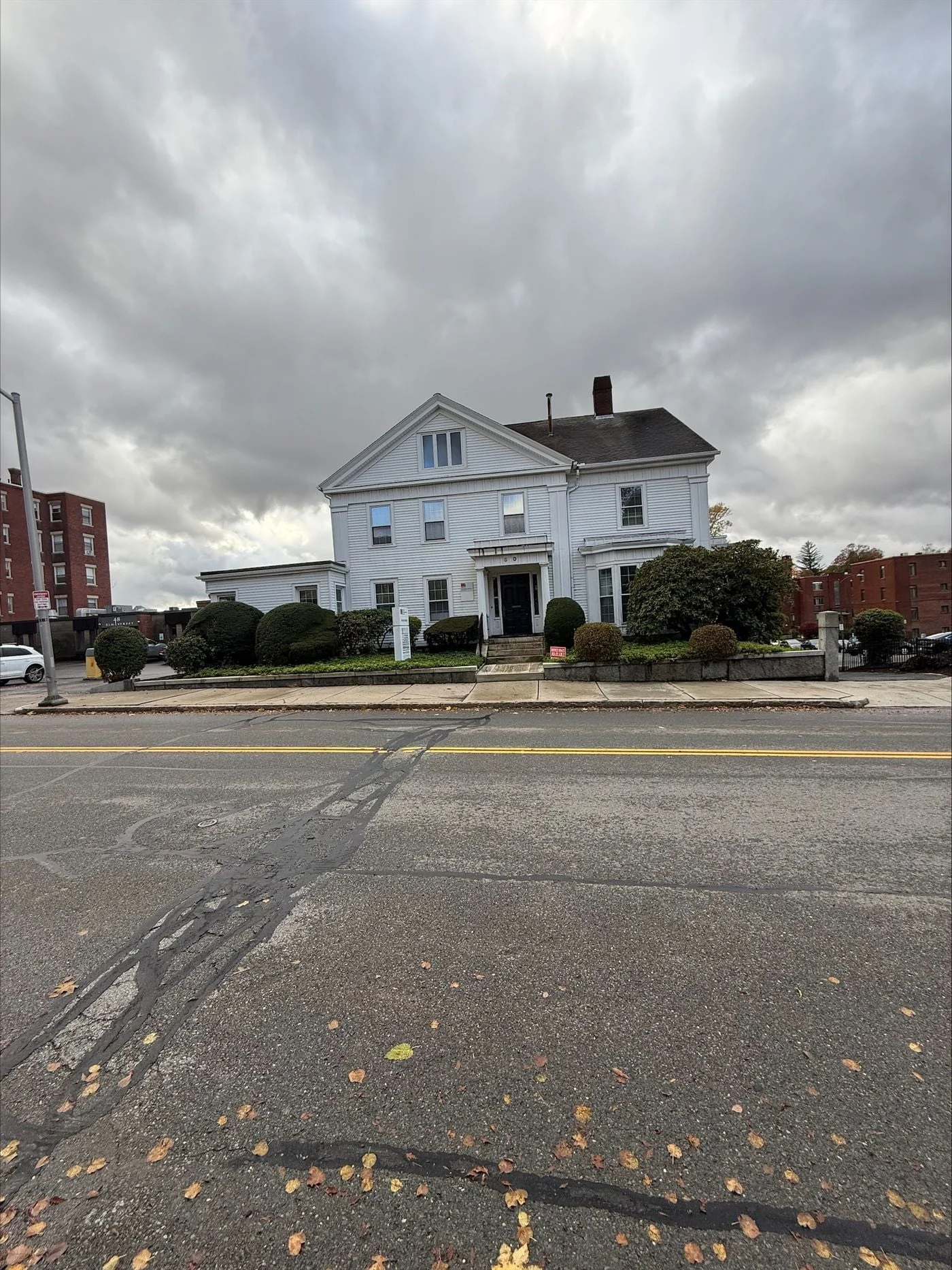 Photo 2 of 50 Elm St, Worcester, MA 01609