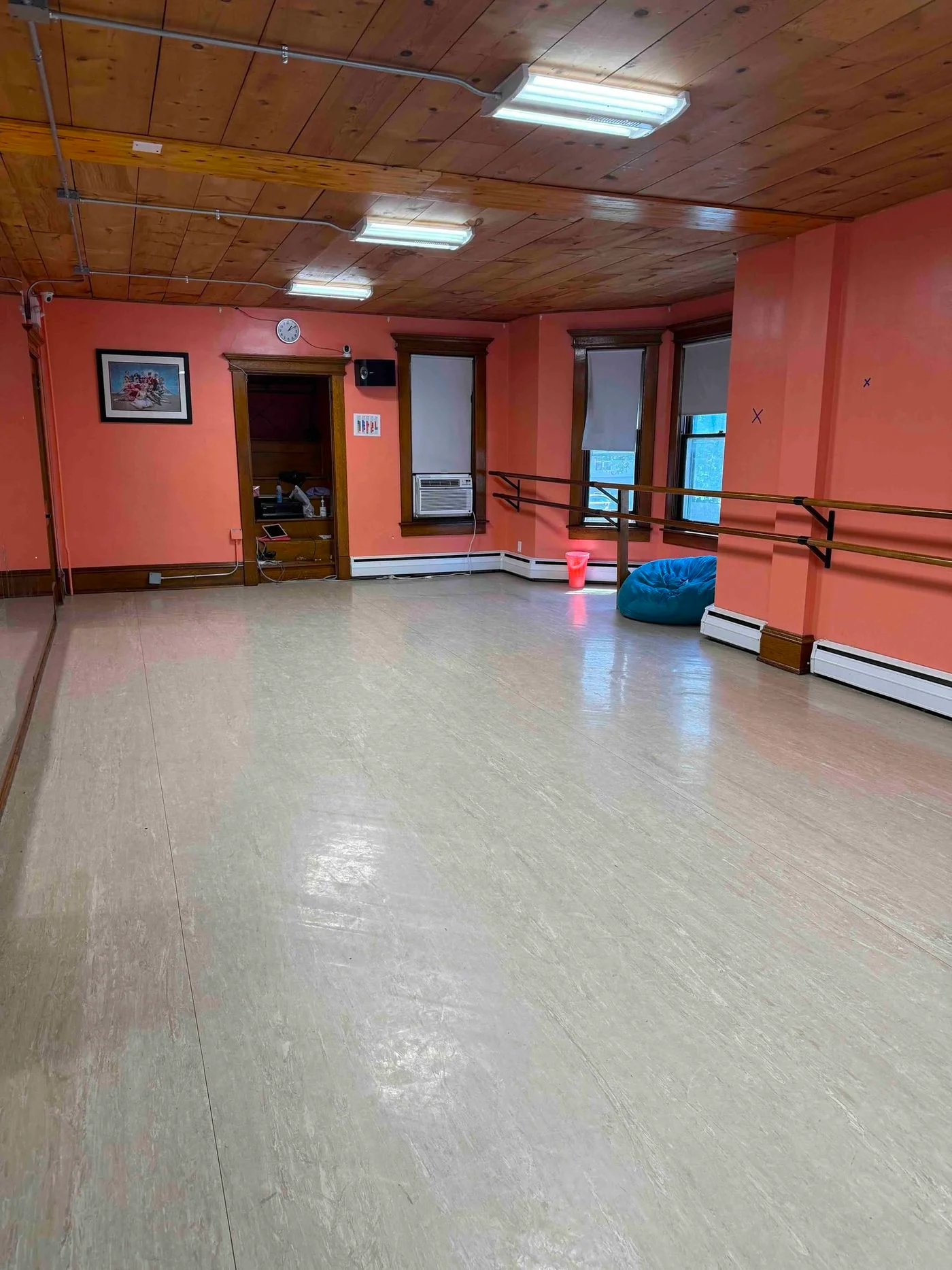 Photo 2 of 15250 Kutztown Rd, Kutztown, PA 19530