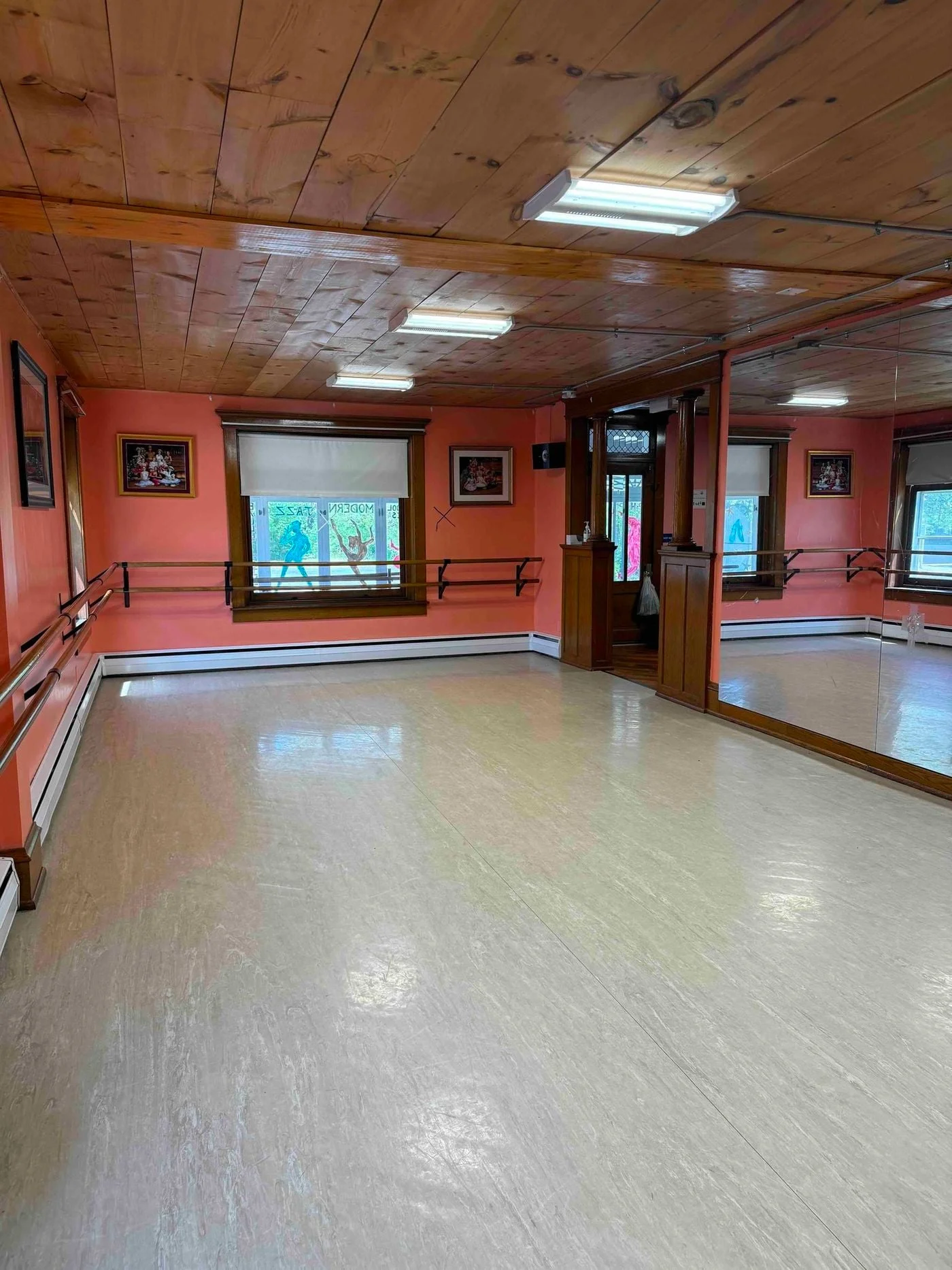 Photo 3 of 15250 Kutztown Rd, Kutztown, PA 19530