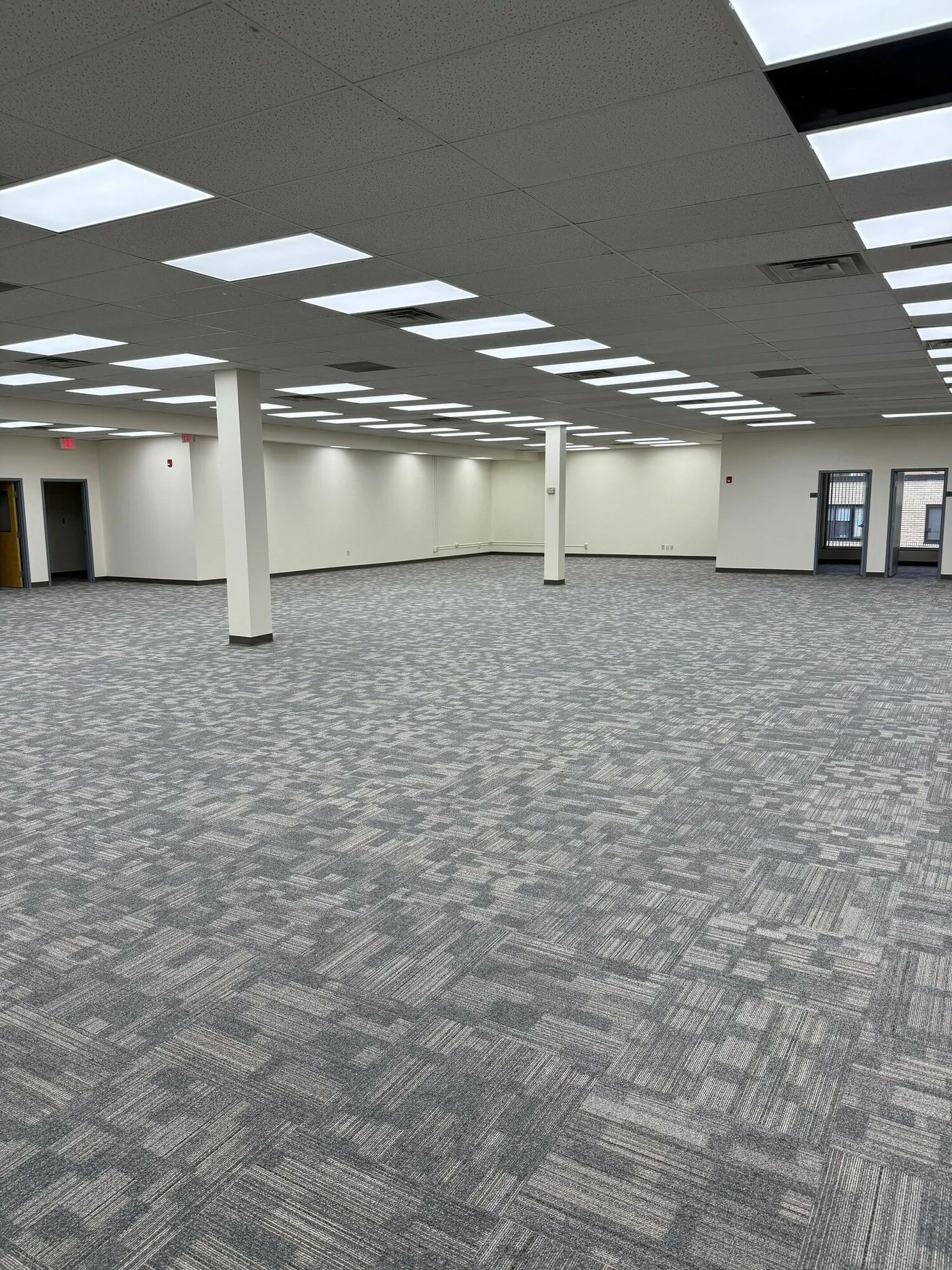 Photo 2 of 677 S Salina St, Syracuse, NY 13202