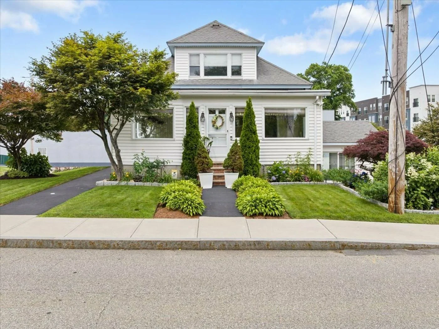 Photo 1 of 34 Wellman St, Lowell, MA 01851