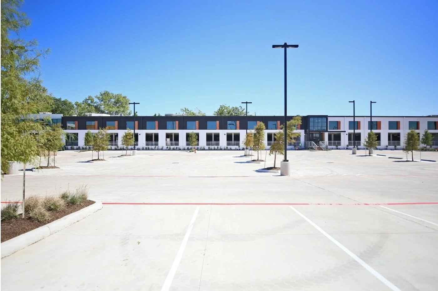 Photo 1 of 600 North Shepherd Drive, Houston, TX 77007