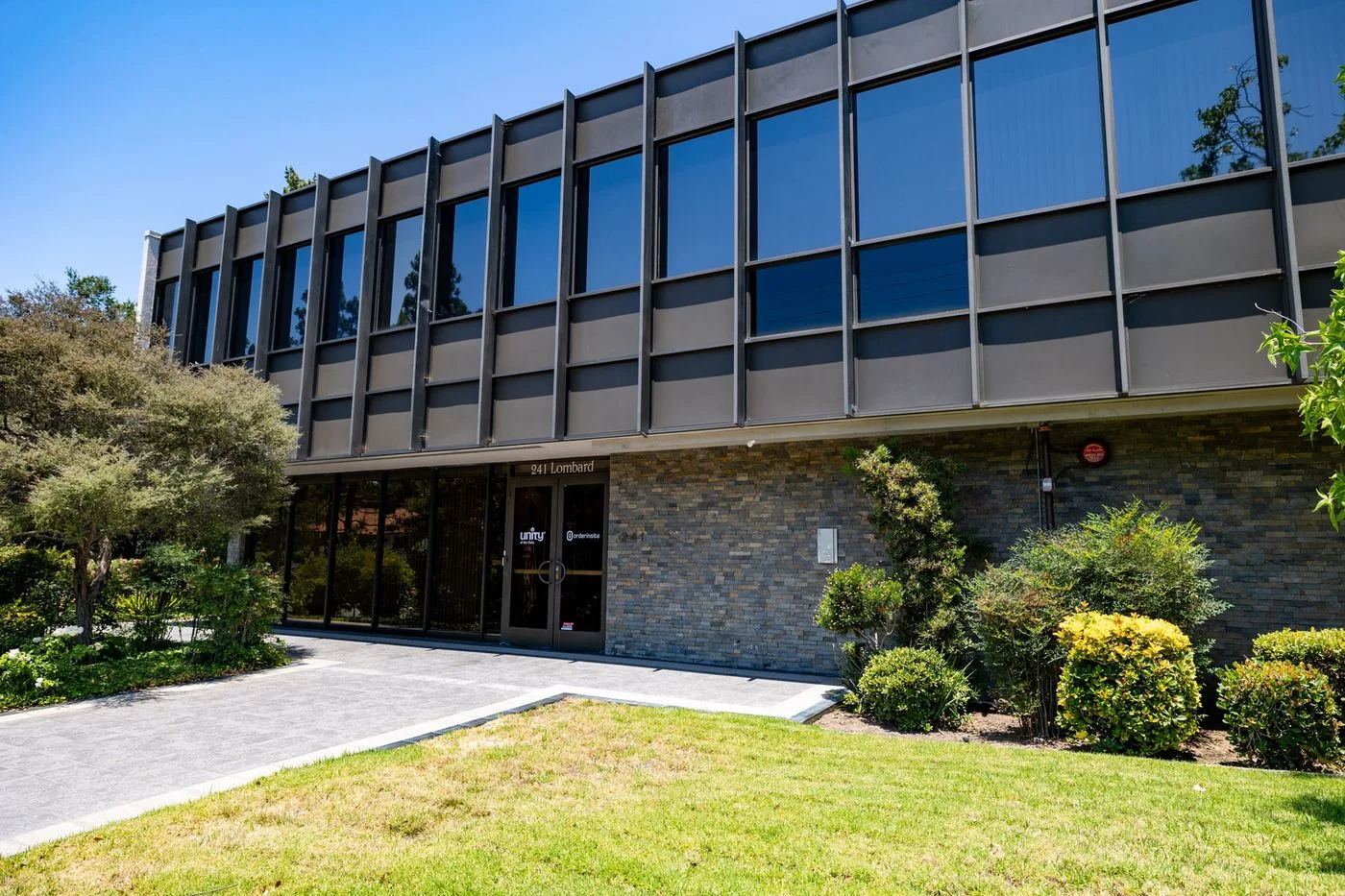 Photo 1 of 241 Lombard St, Thousand Oaks, CA 91360