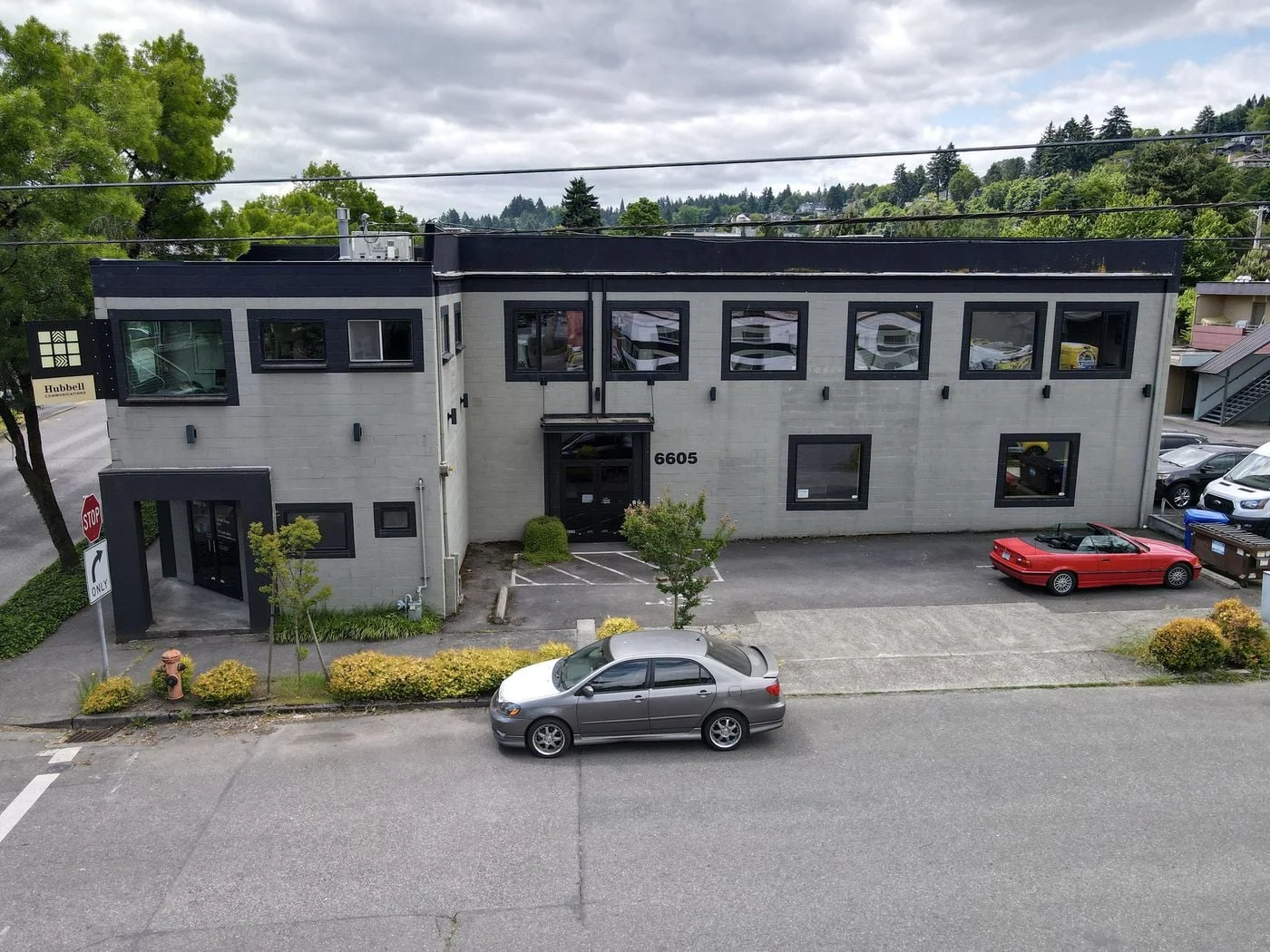 Photo 2 of 6605 South Macadam Avenue, Portland, OR 97239