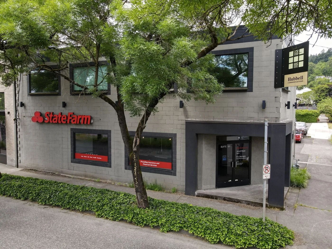 Photo 3 of 6605 South Macadam Avenue, Portland, OR 97239