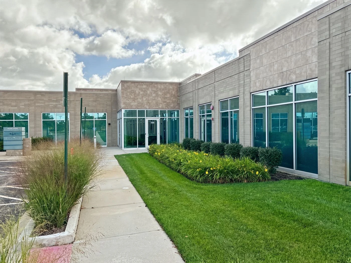 Photo 2 of 5400 Prairie Stone Parkway, Hoffman Estates, IL 60192