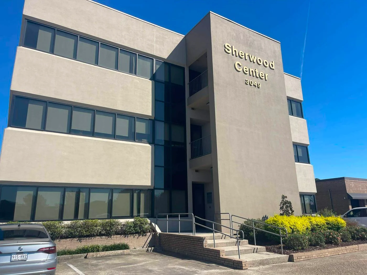 Photo 3 of 3049 S Sherwood Forest Blvd, Baton Rouge, LA 70816