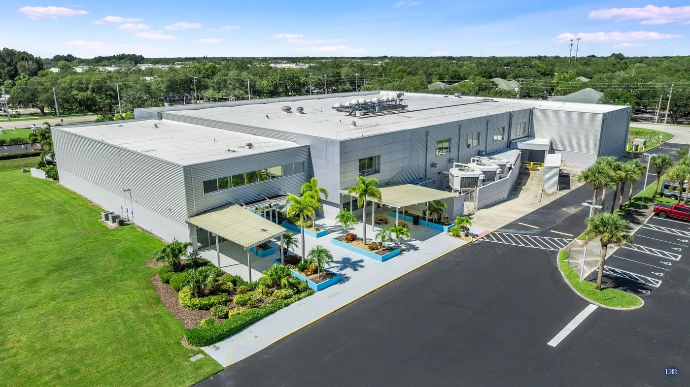 Photo 2 of 1110 West Hibiscus Boulevard, Melbourne, FL 32901