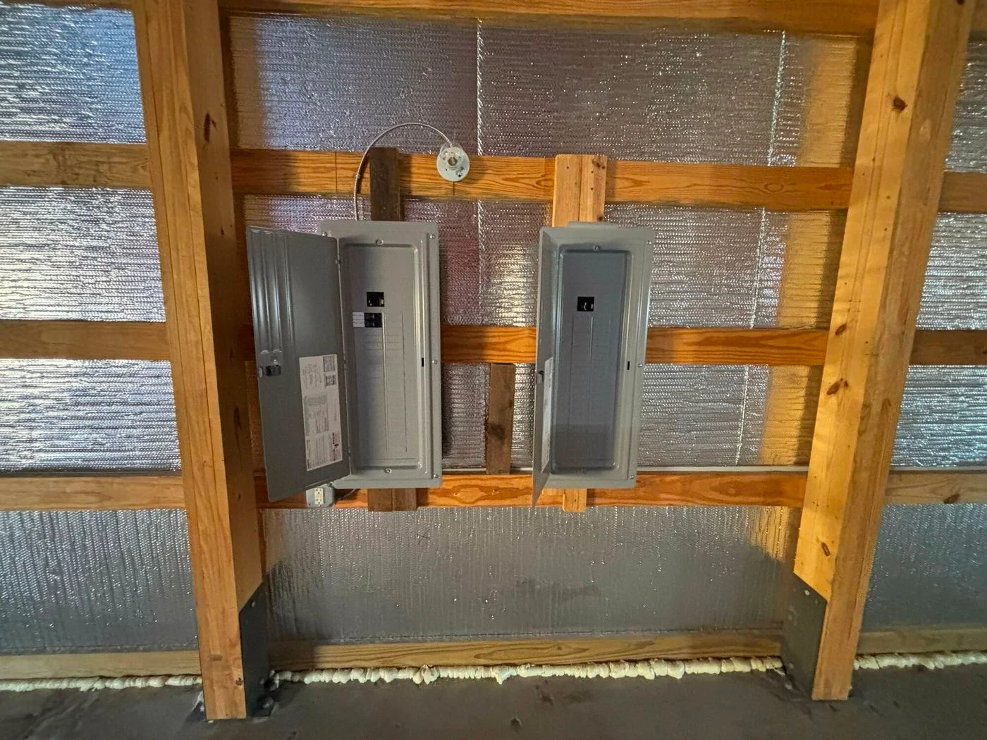 Photo 3 of 3703 Roberts Matthews Hwy, Sparta, TN 38583