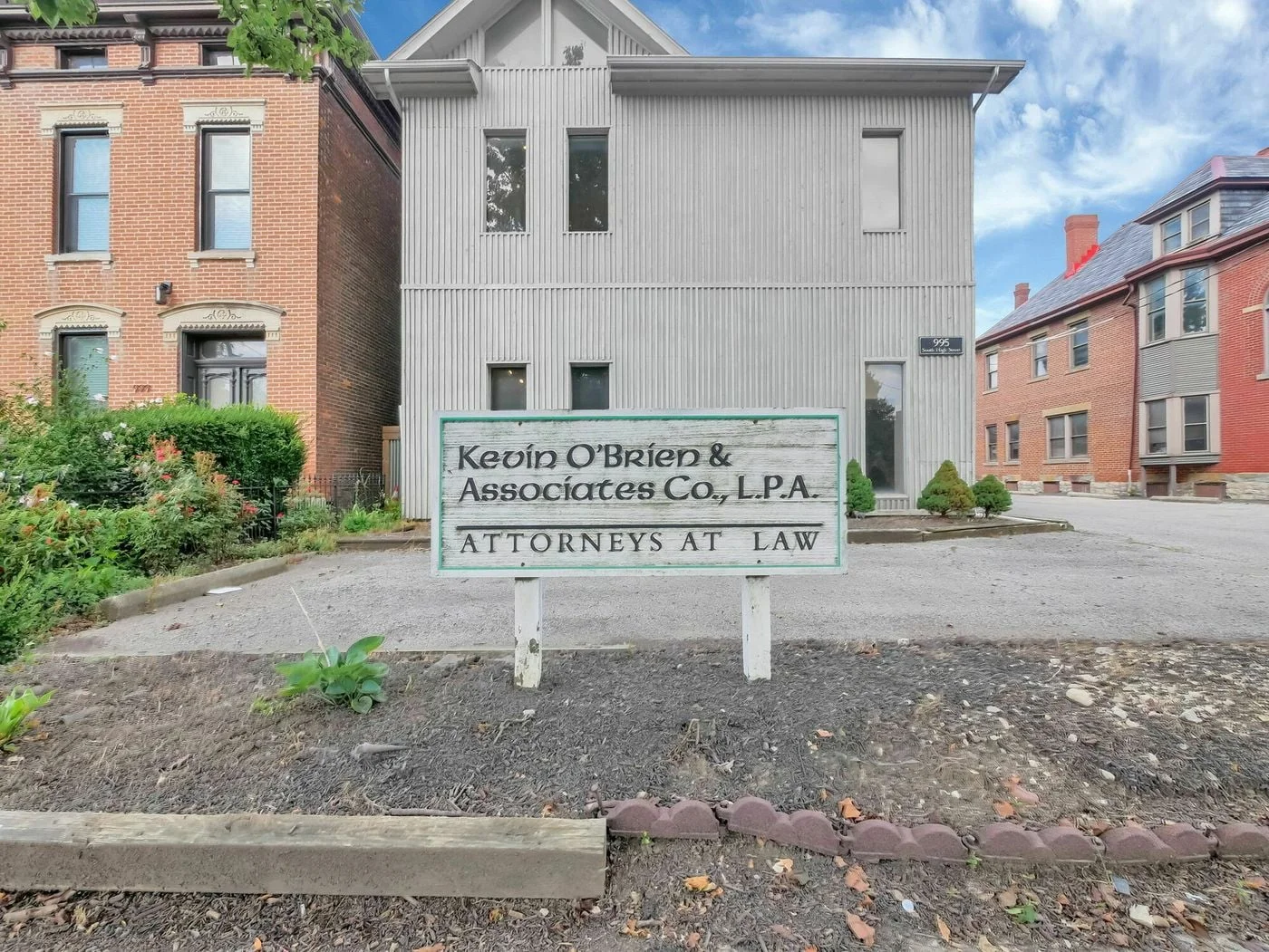 Photo 2 of 995 S High Street, Columbus, OH 43206