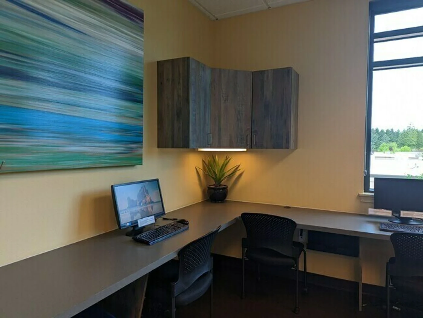 Photo 2 of 2105 NE 129th St, Vancouver, WA 98686