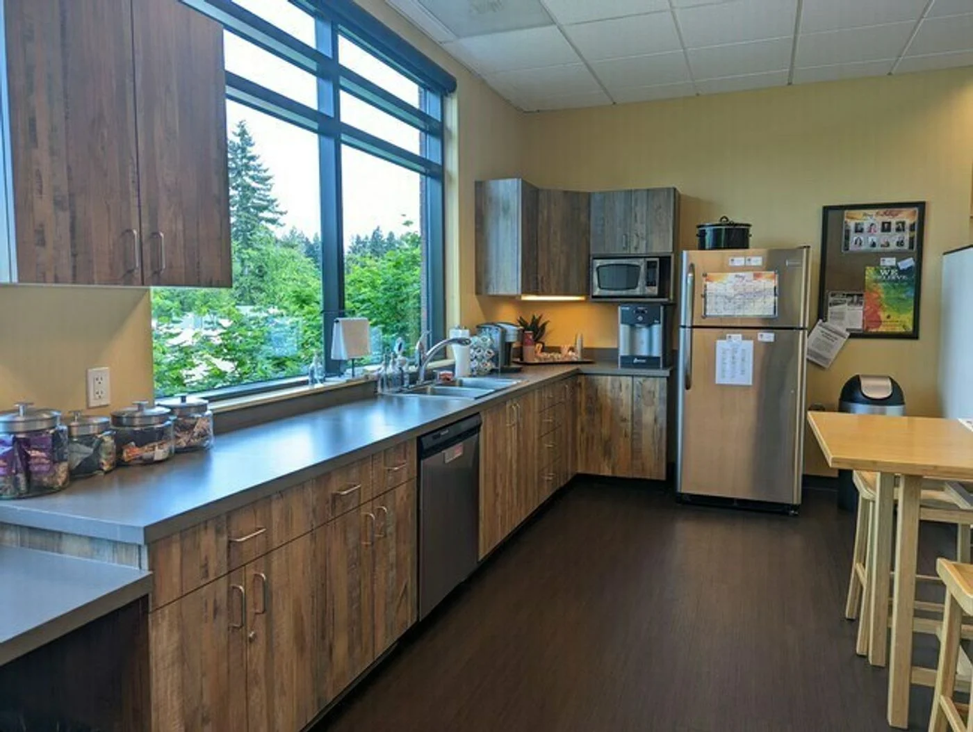 Photo 3 of 2105 NE 129th St, Vancouver, WA 98686