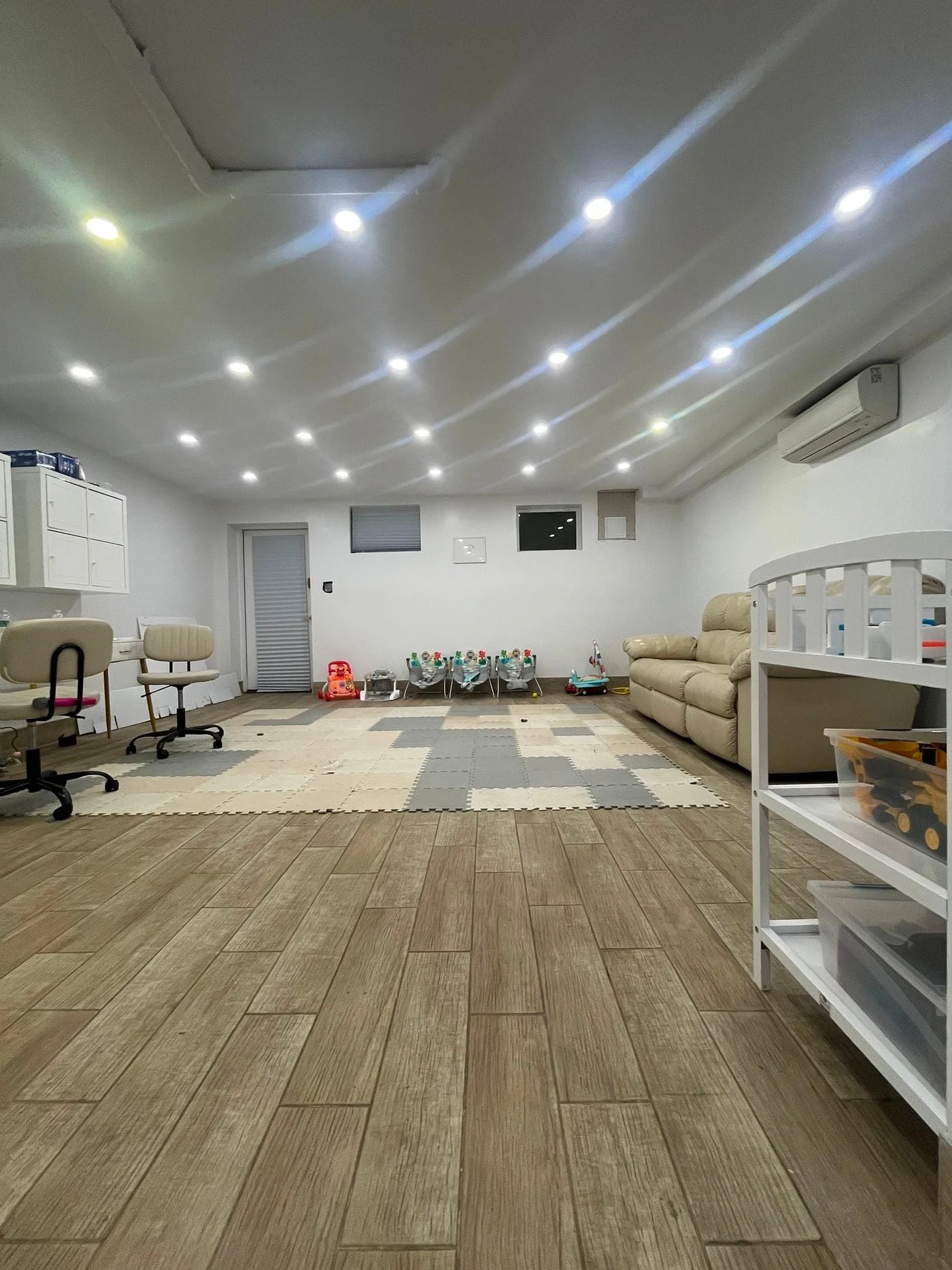 Photo 3 of 103 Hart St, Brooklyn, NY 11206