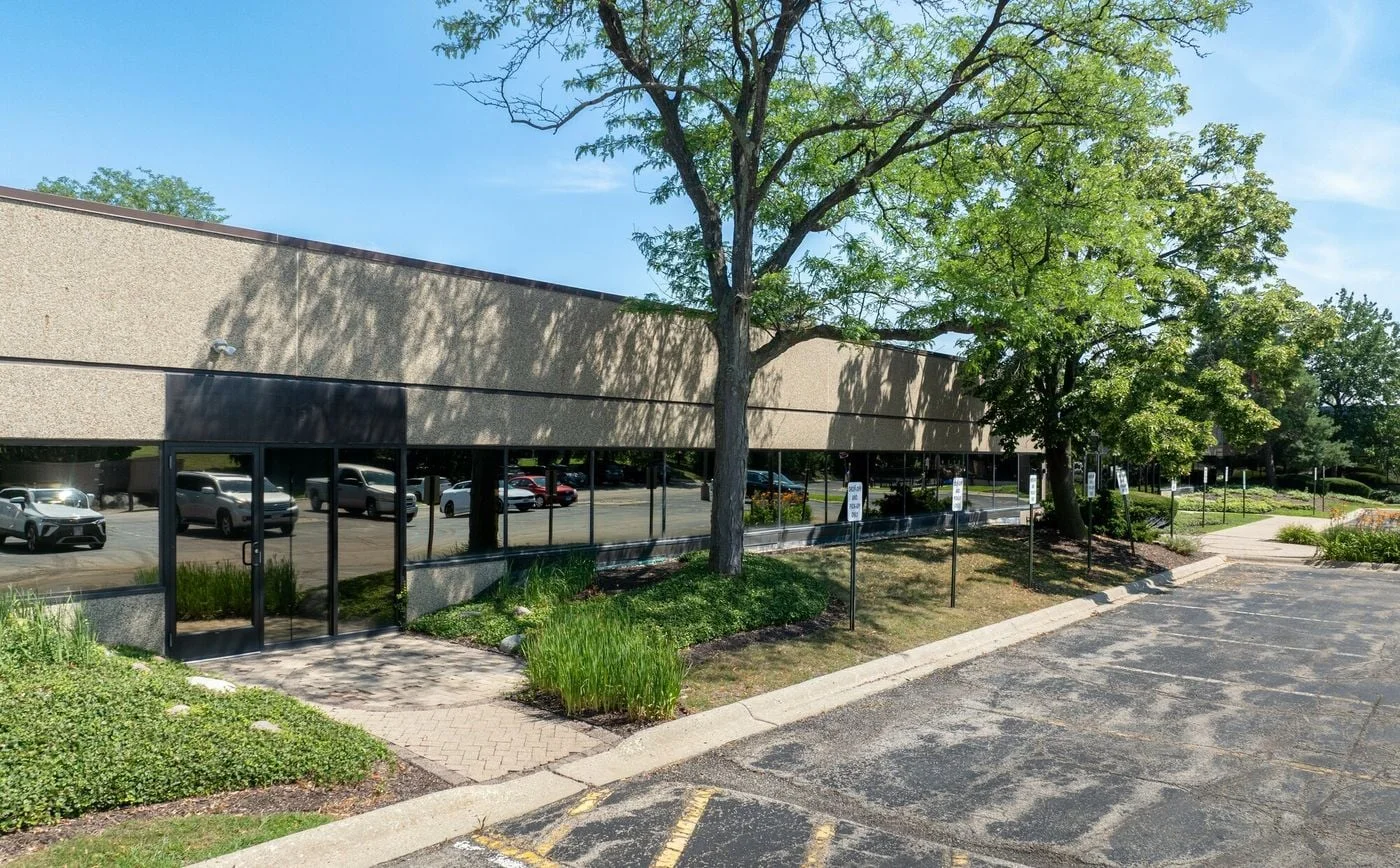 Photo 2 of 1161 Lake Cook Rd, Deerfield, IL 60015