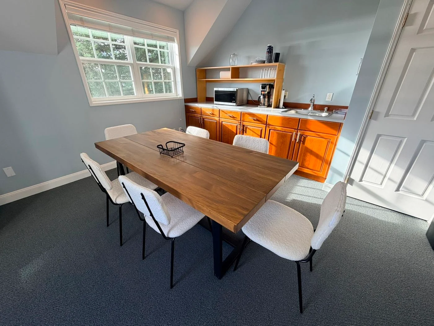 Photo 2 of 135 7th Avenue West, Kirkland, WA 98033