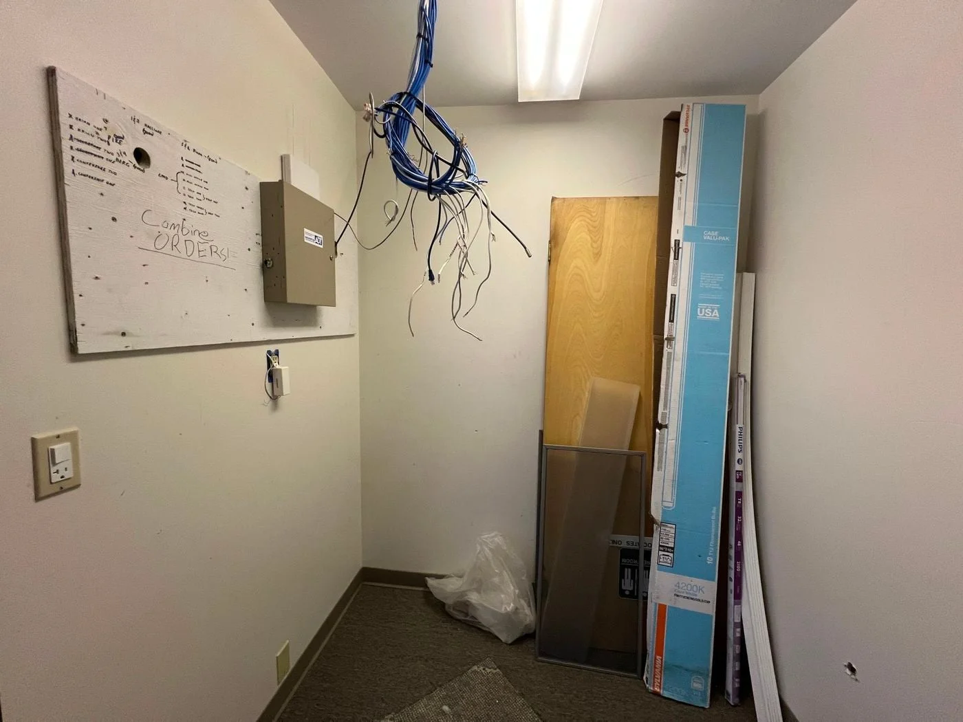 Photo 2 of 6098 Hackett Rd, Freeland, MI 48623