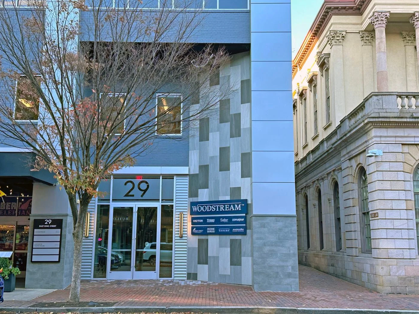 Photo 1 of 29 E King St, Lancaster, PA 17602