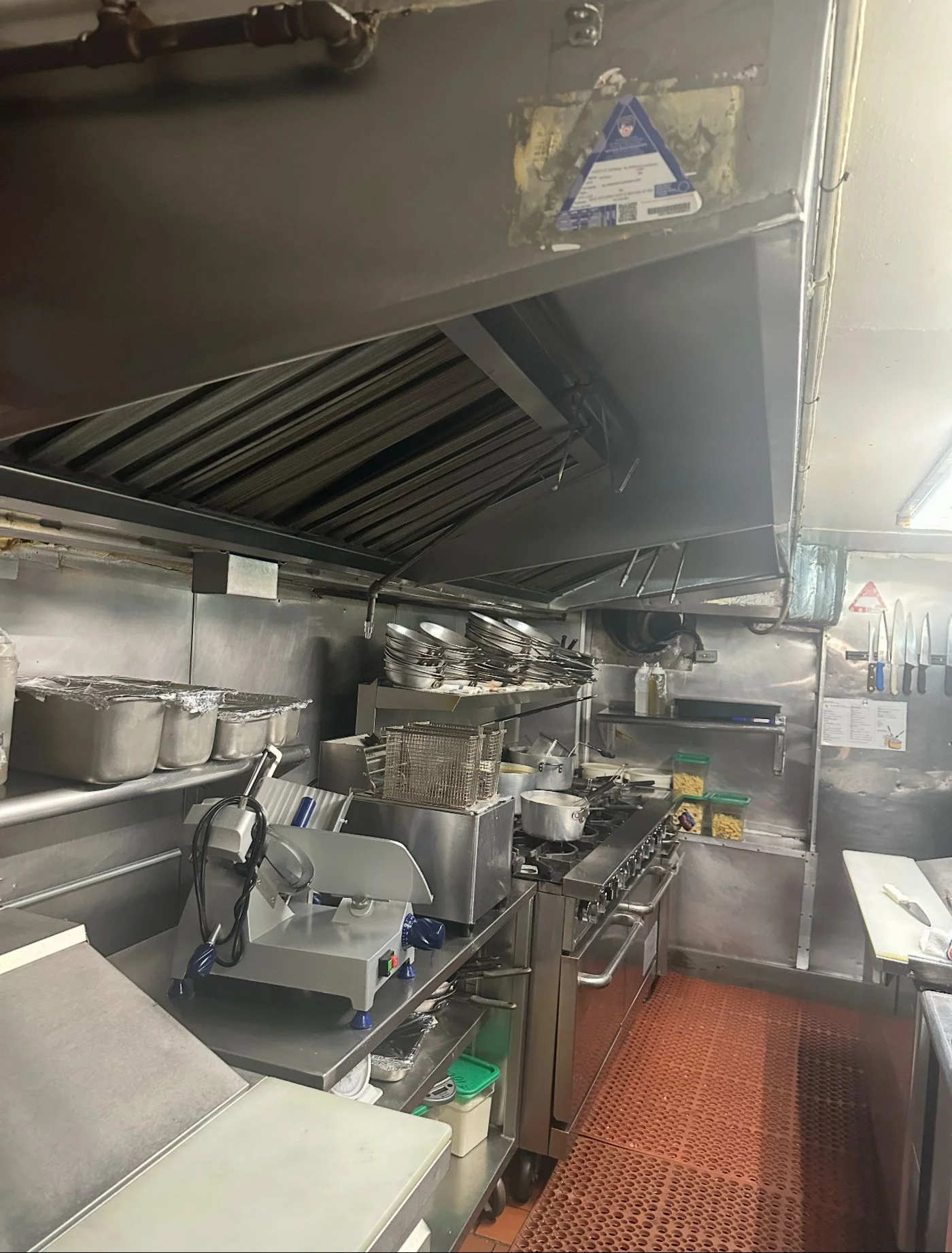 Photo 3 of 182 2nd Ave, New York, NY 10003