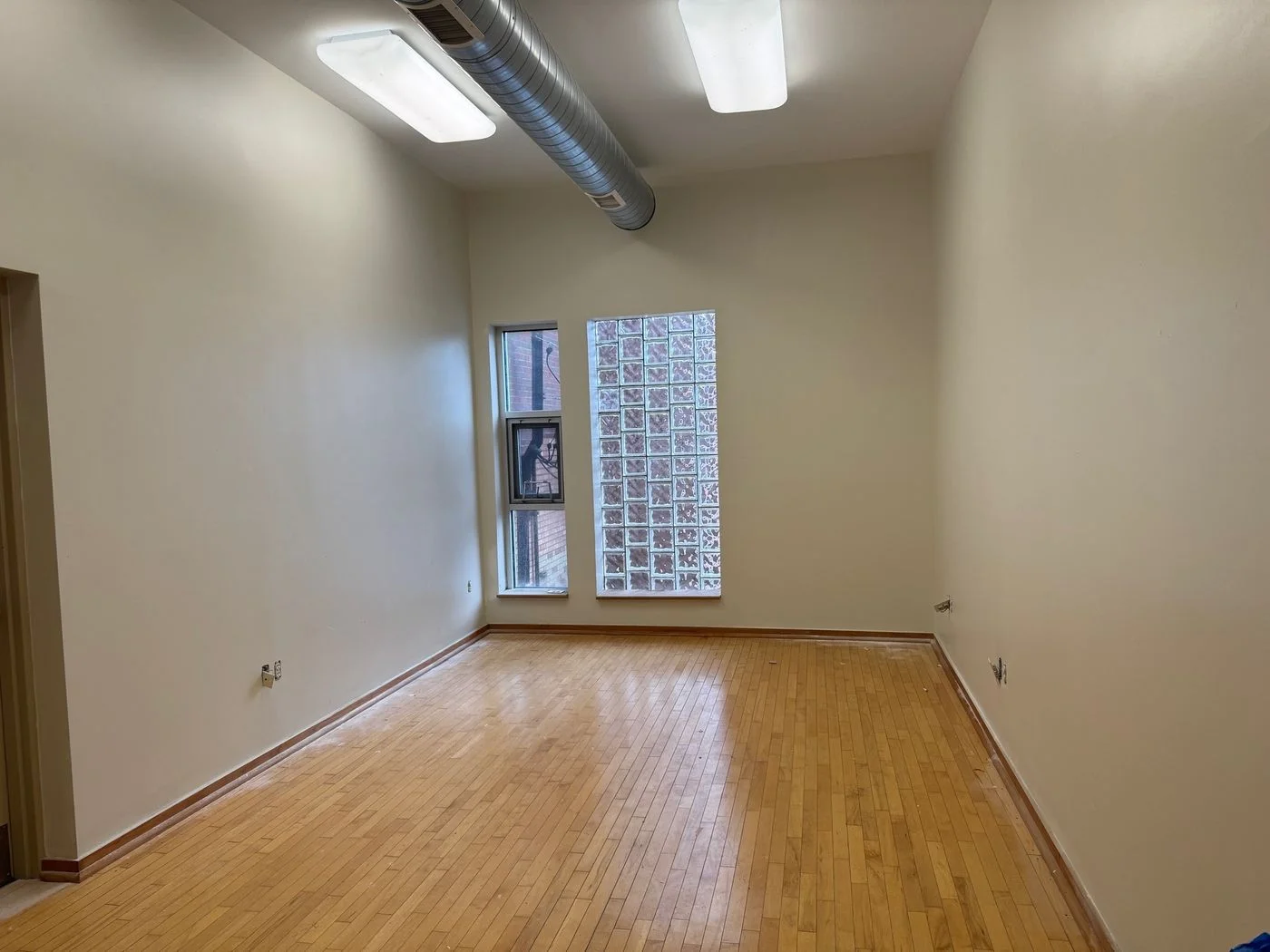 Photo 3 of 282 Morewood Avenue, Pittsburgh, PA 15213