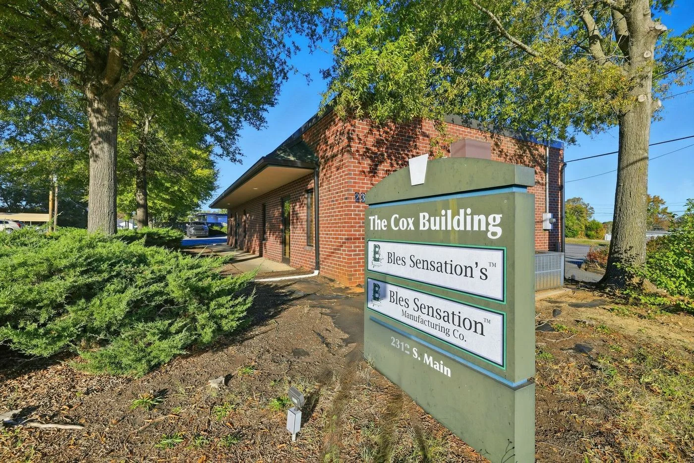 Photo 3 of 2312 S Main St, High Point, NC 27263