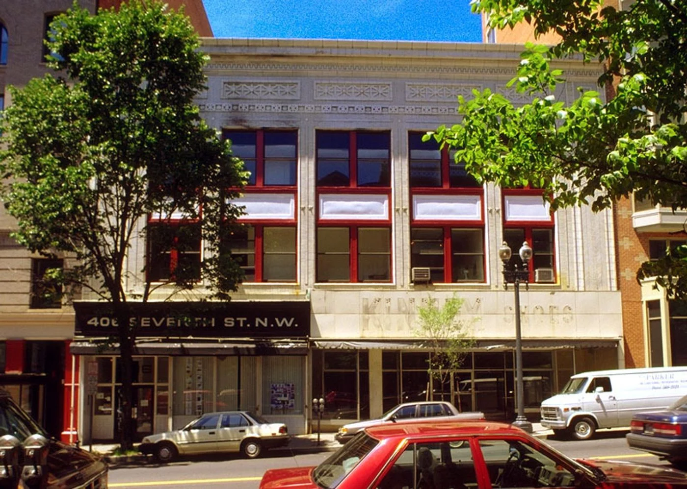 Photo 2 of 406 7th St NW, Washington, DC 20004