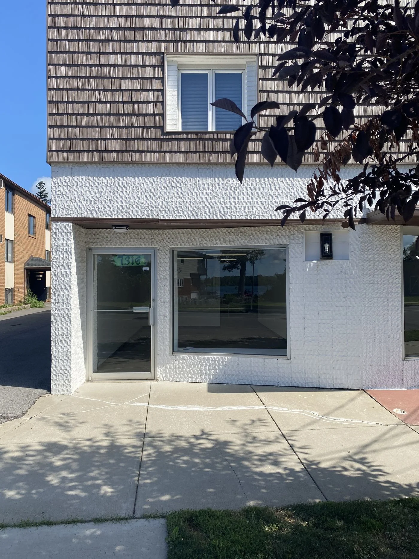 Photo 2 of 7316-7318 Buffalo Avenue, Niagara Falls, NY 14304