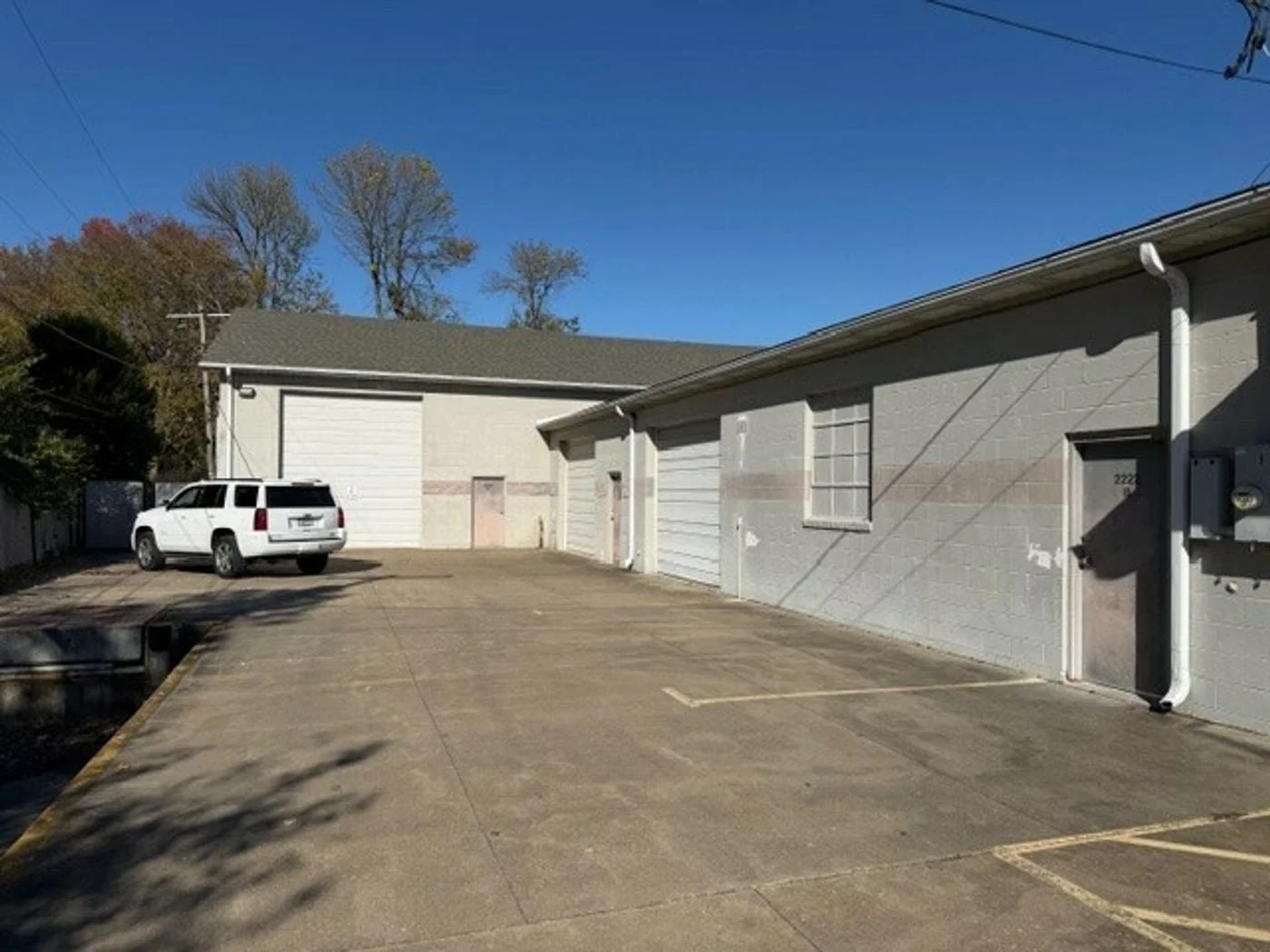 Photo 2 of 2222 Kingsway Dr, Suite C, Cape Girardeau, MO 63701