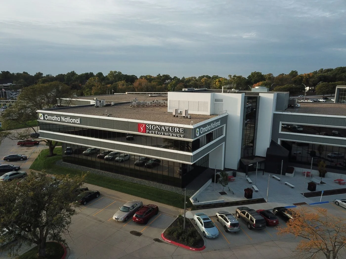 Photo 2 of 9110 W Dodge Rd, Omaha, NE 68114