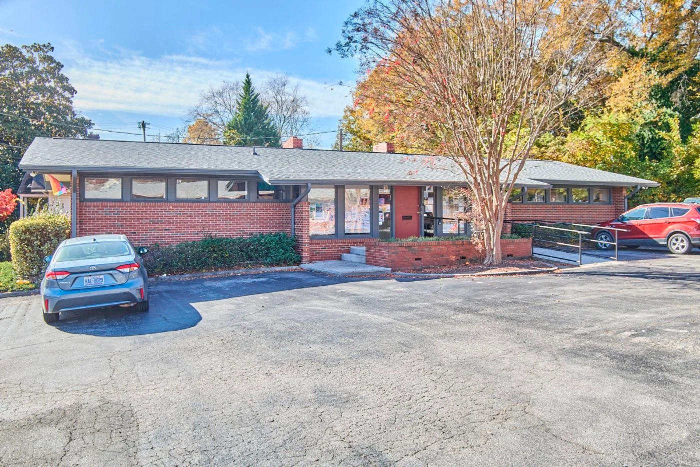 Photo 1 of 1007 Broad St, Durham, NC 27705