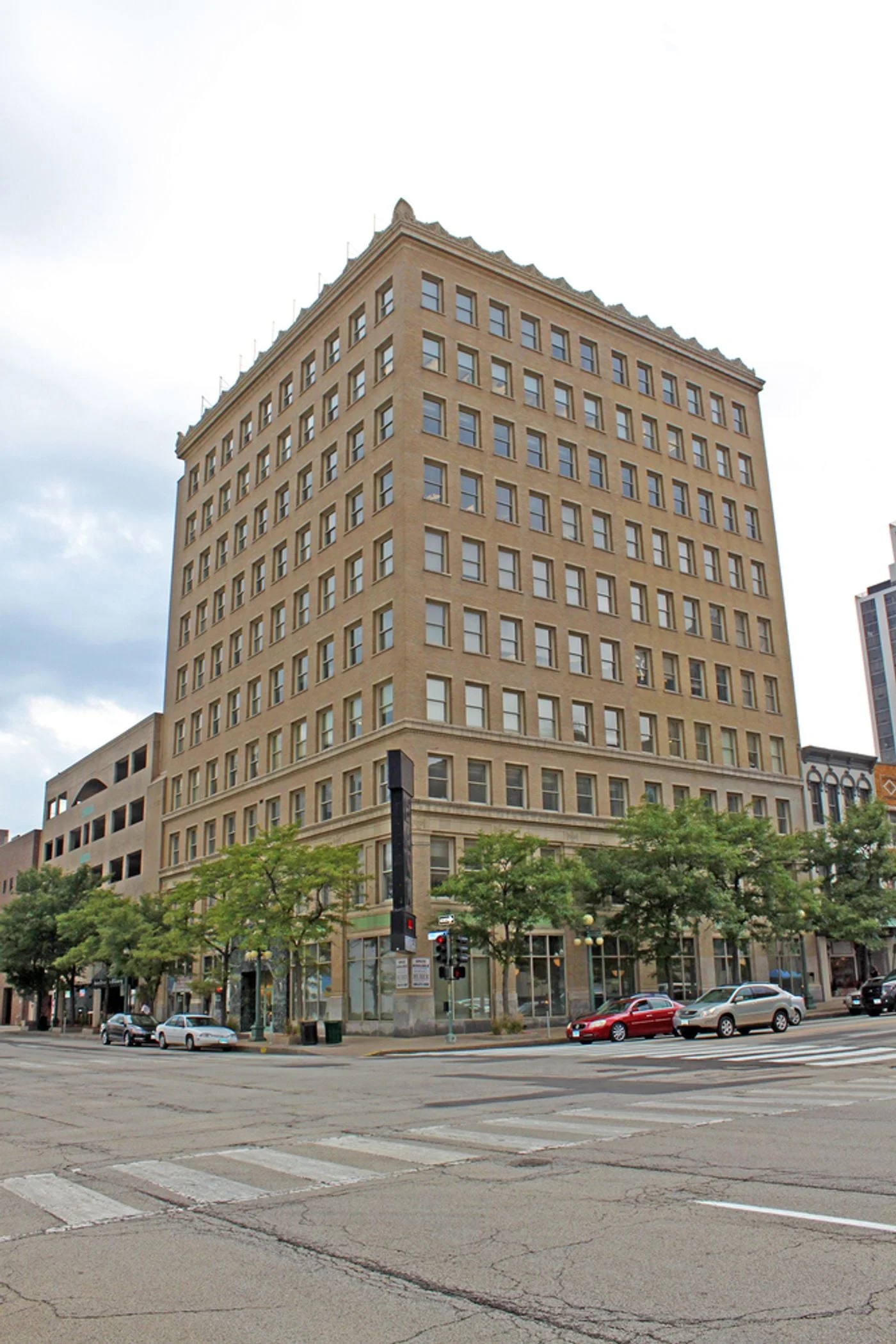 Photo 1 of 101 SW Adams St, Peoria, IL 61602