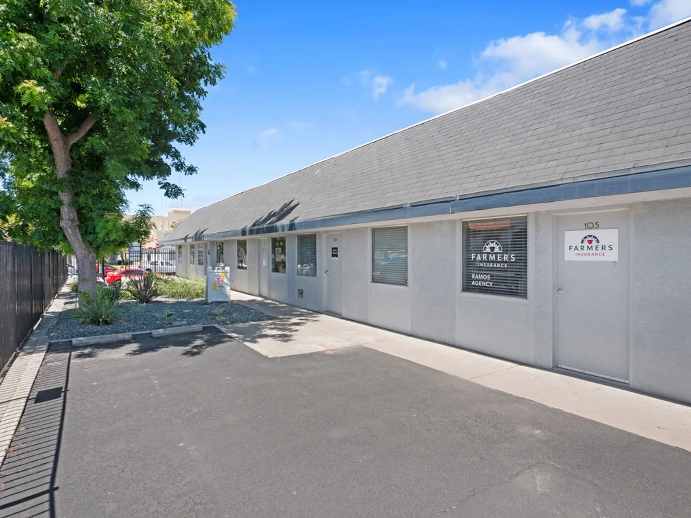 Photo 3 of 1228 P St, Fresno, CA 93721