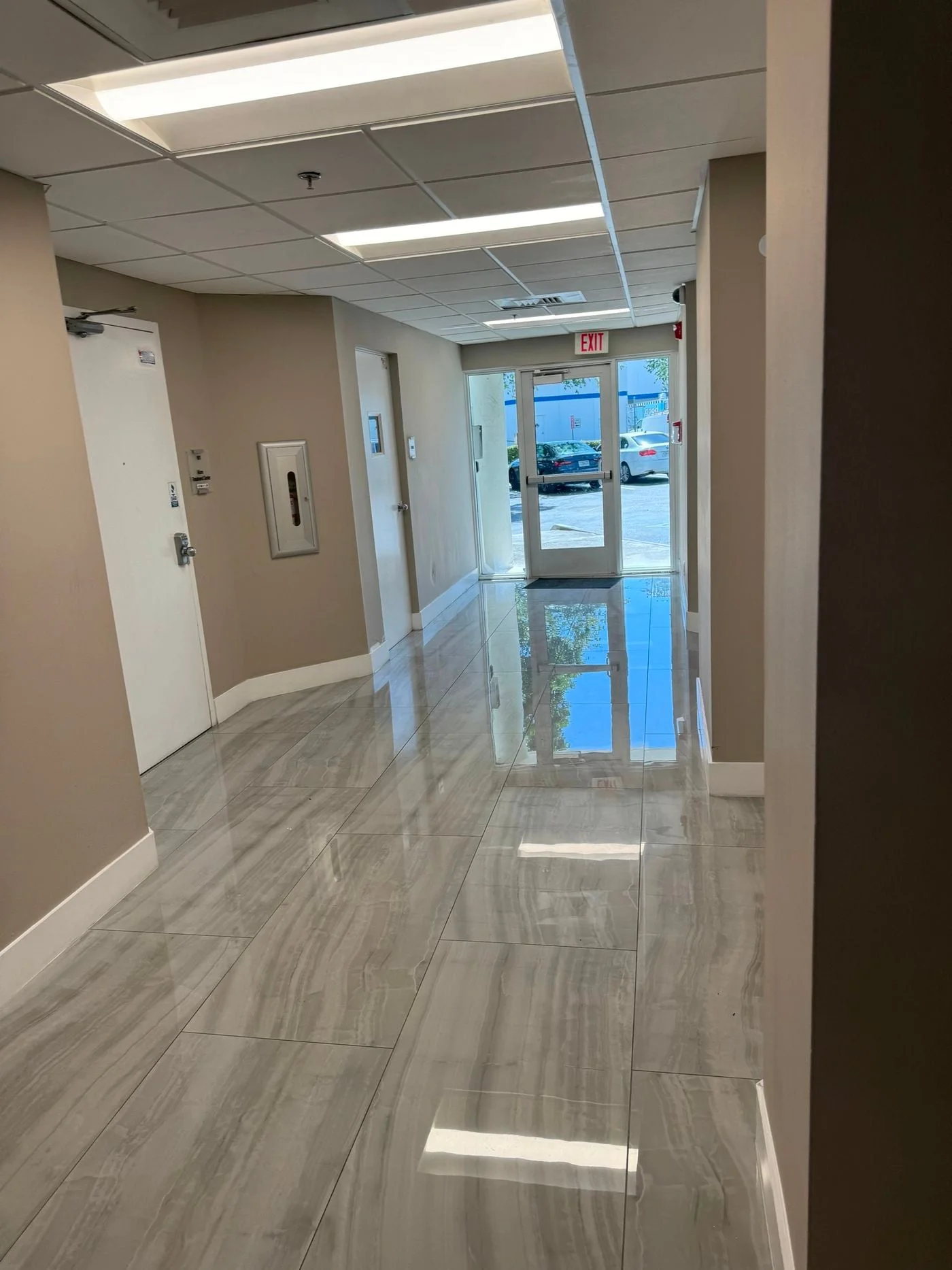 Photo 3 of 1720 East Tiffany Drive, West Palm Beach, FL 33407