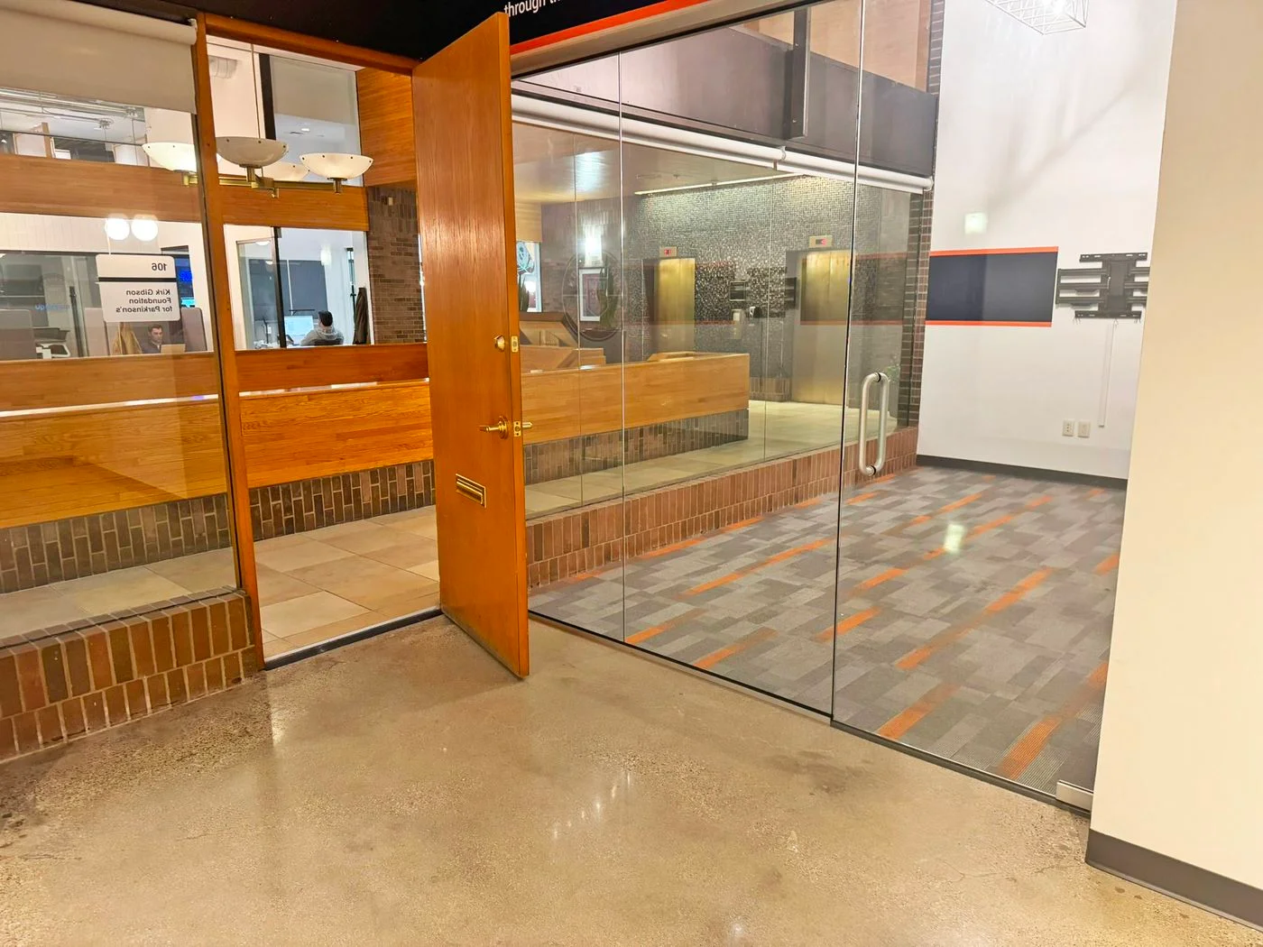 Photo 2 of 280 N Old Woodward Ave, Birmingham, MI 48009