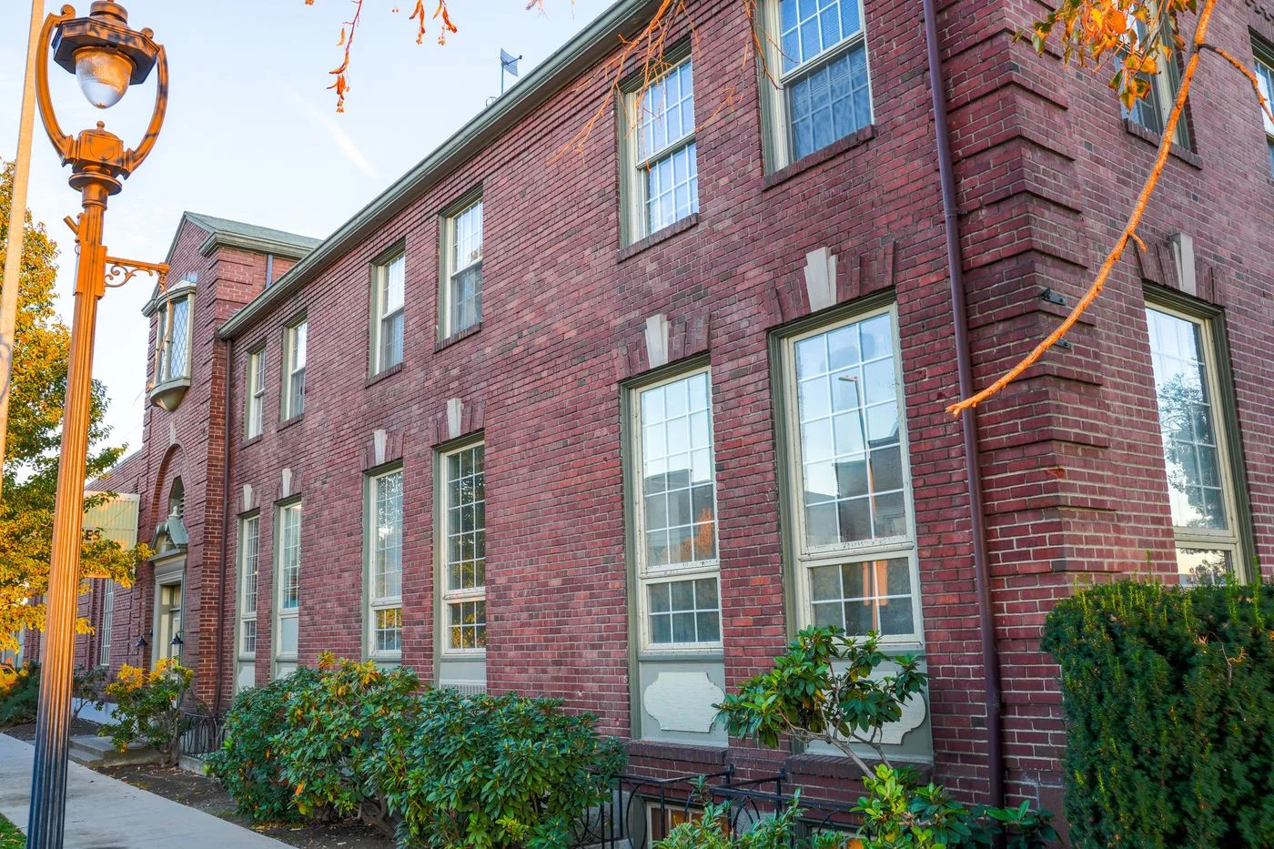 Photo 2 of 15 N Naches Ave, Yakima, WA 98901