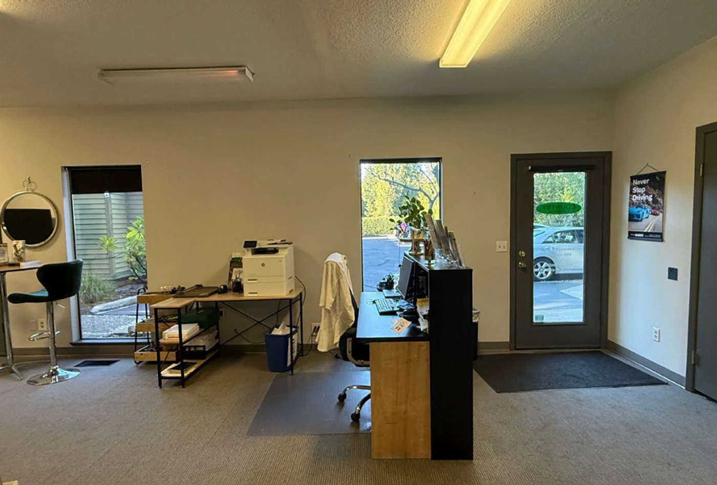 Photo 2 of 17020 SW Upper Boones Ferry Rd , Durham, OR 97224S