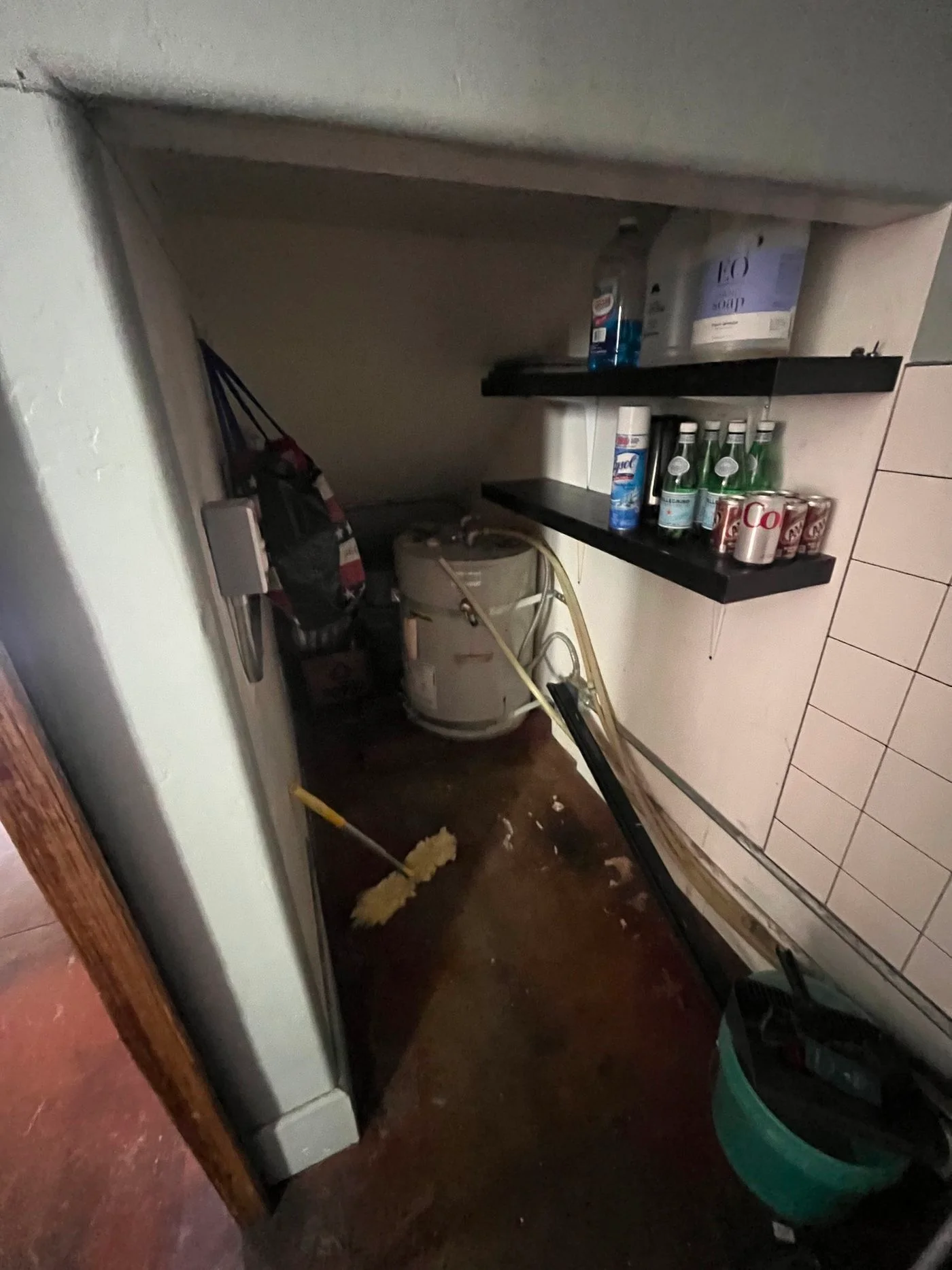 Photo 3 of 5676 Elvas Ave, Sacramento, CA 95819