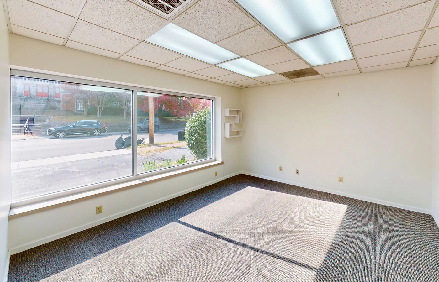 Photo 3 of 541 Campbell Ave SW, Roanoke, VA 24016