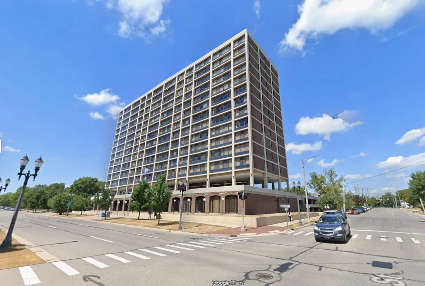 Photo 1 of 610 W Ottawa St, Lansing, MI 48933