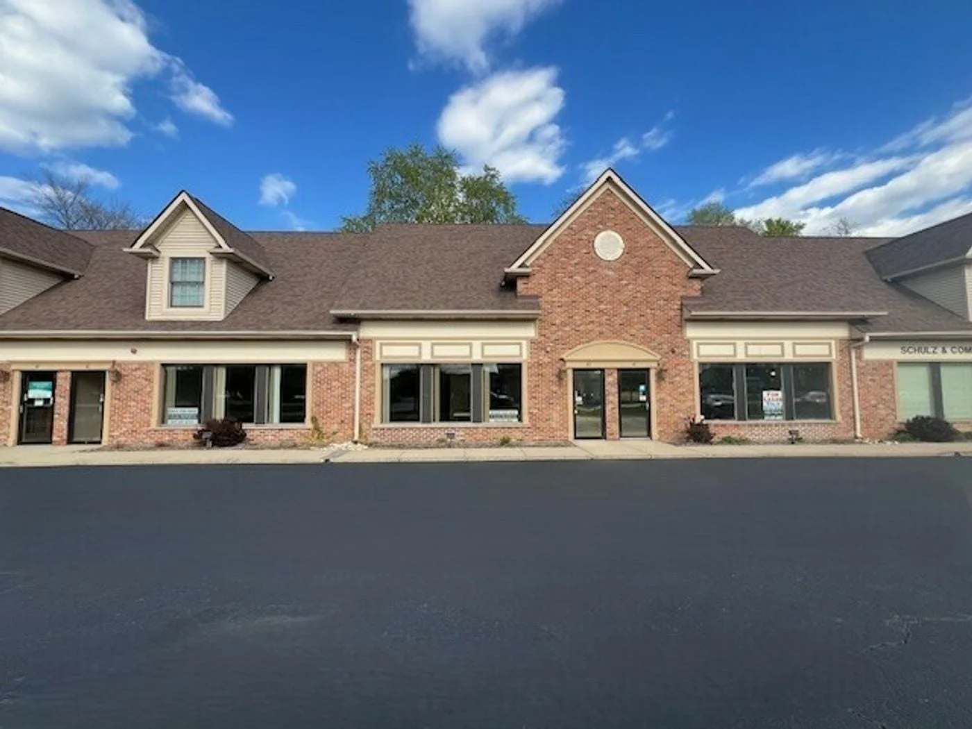 Photo 1 of 4 Cedar Ridge Dr, Lake In The Hills, IL 60156