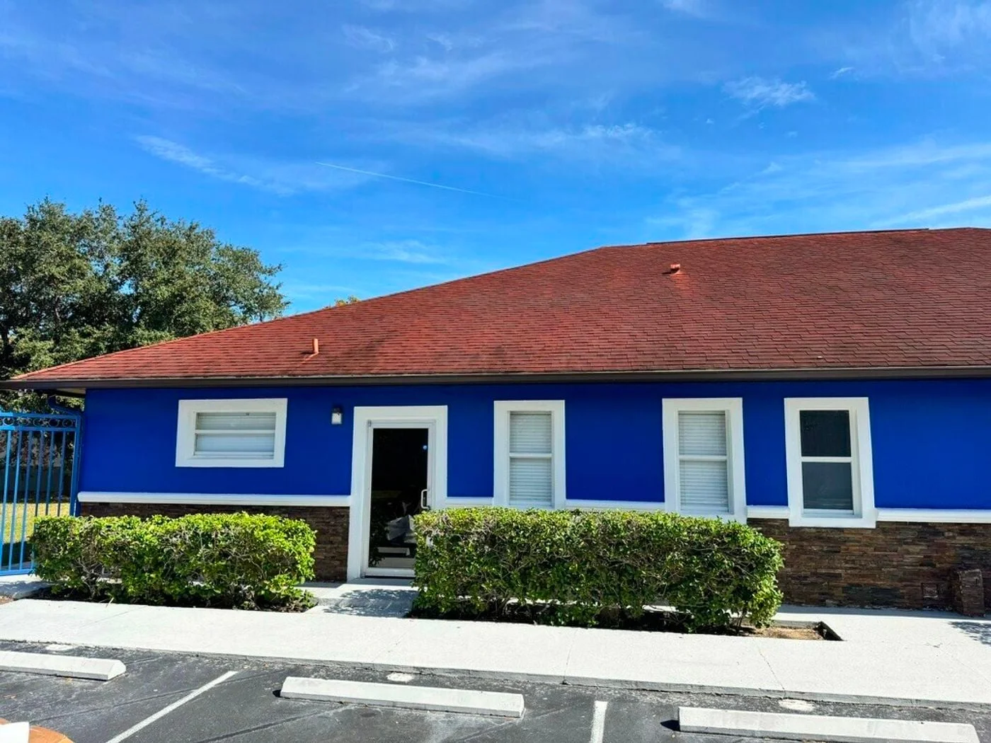 Photo 1 of 5633 Metrowest Blvd, Orlando, FL 32811-2403, Orlando, FL 32811