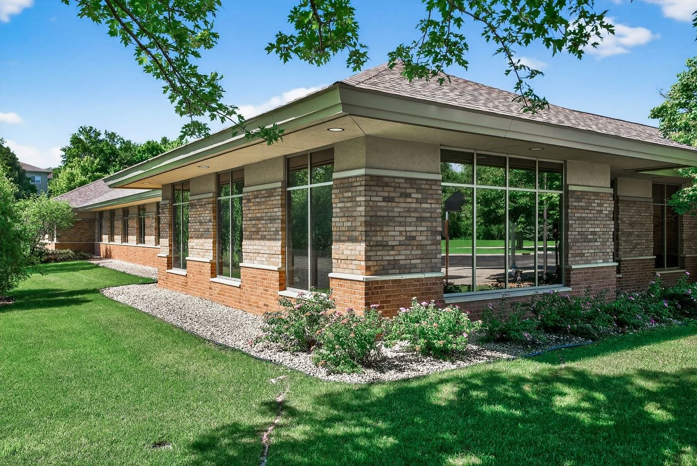 Photo 1 of 5505 Cottonwood Ln SE, Prior Lake, MN 55372