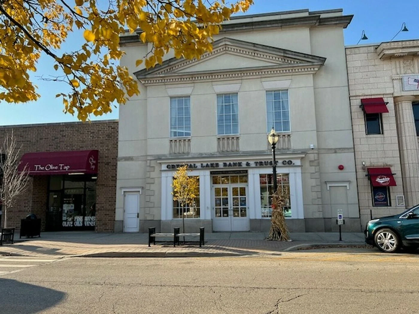 Photo 1 of 70 N Williams St, Crystal Lake, IL 60014