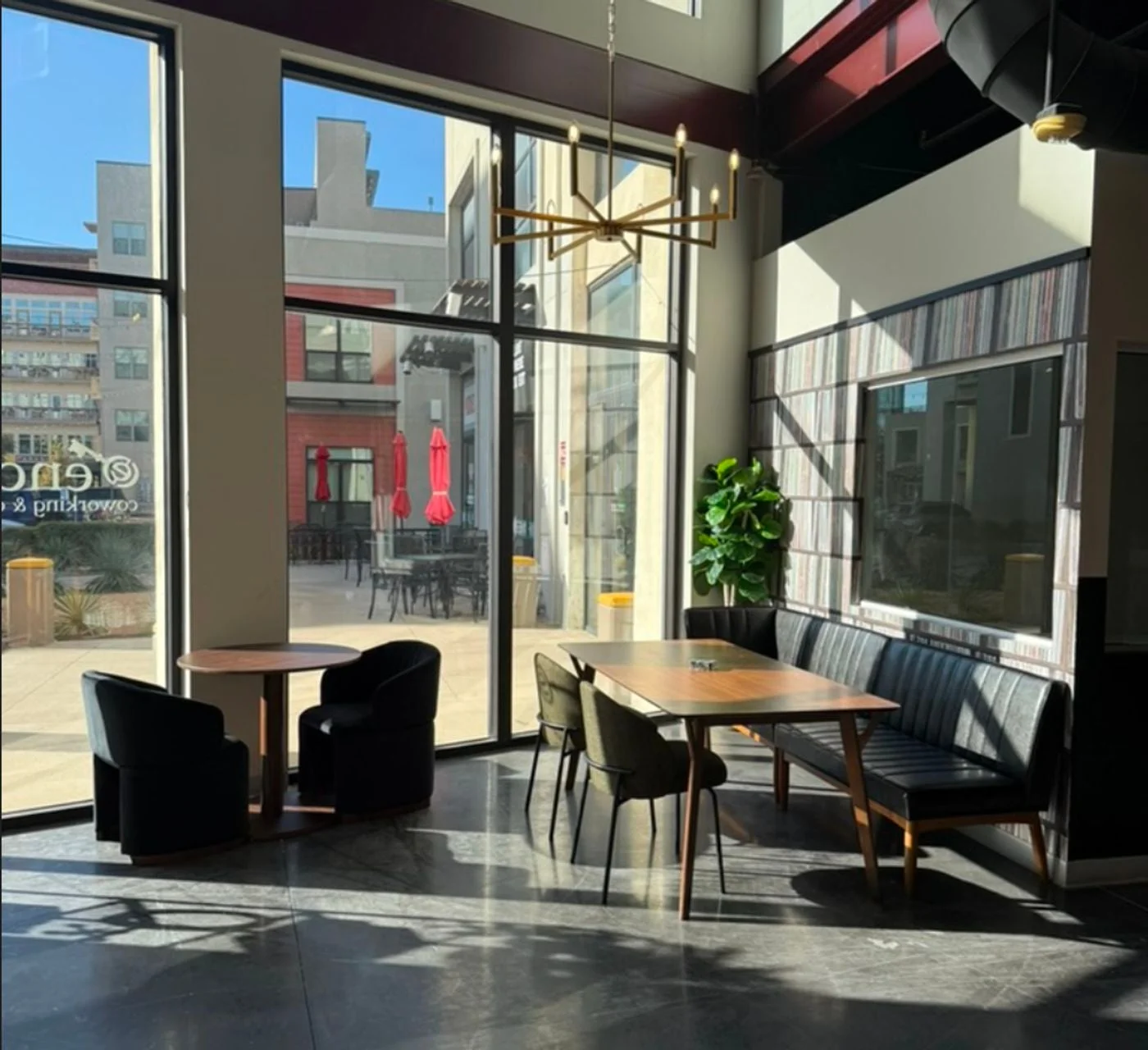 Photo 3 of 2421 2421, West 7th Street, Fort Worth, TX 76107