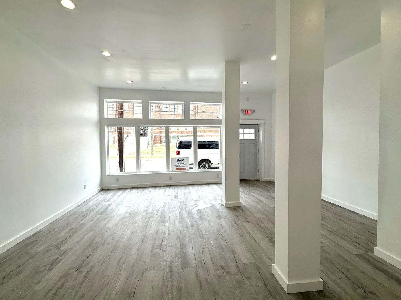 Photo 3 of 2131 Williams Ave, Cincinnati, OH 45212