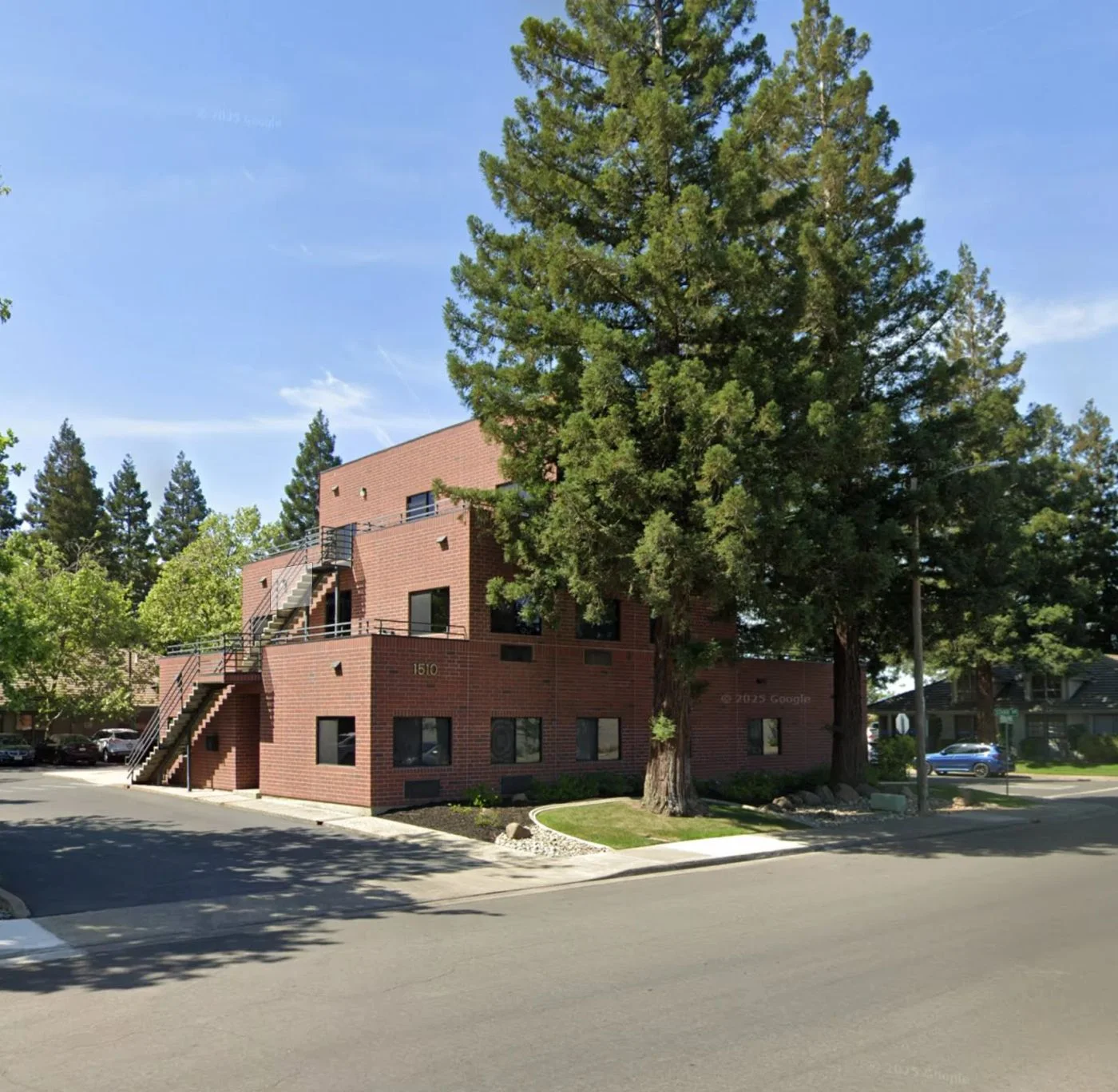 Photo 3 of 1510 Poole Blvd, Yuba City, CA 95993