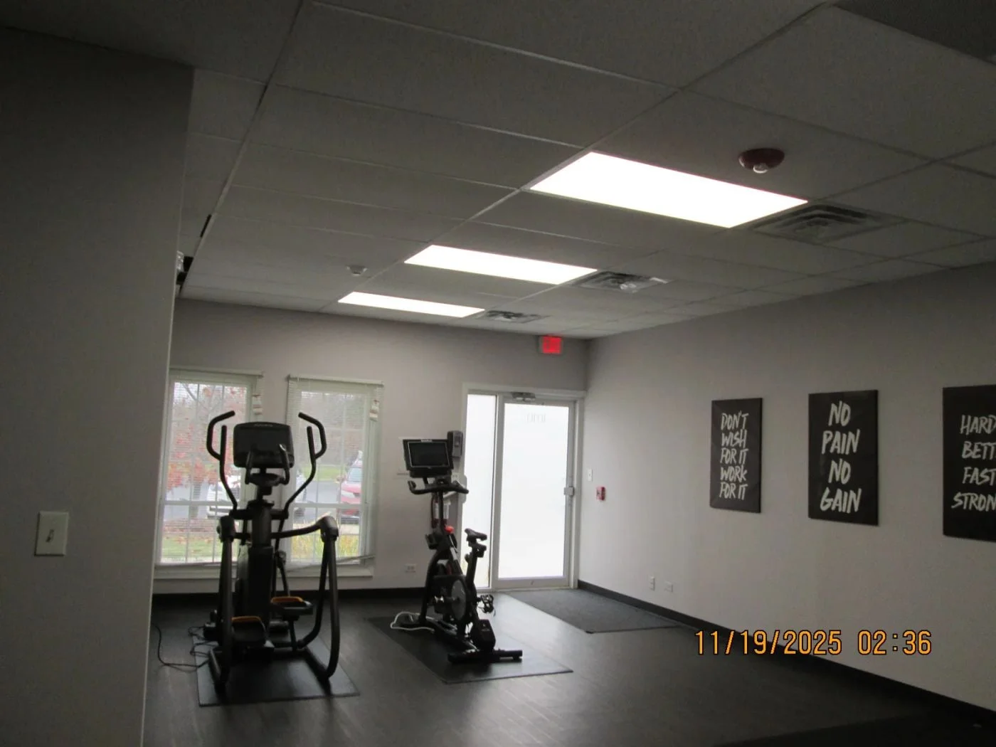 Photo 2 of 33 W Higgins Rd, Barrington, IL 60010